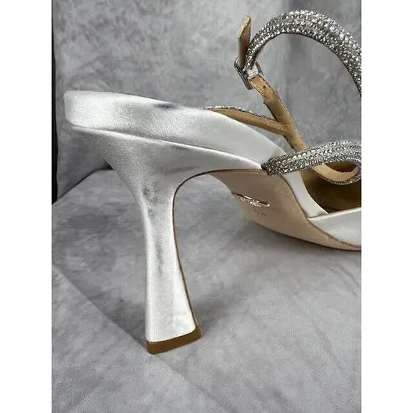 Badgley Mischka Autumn White Satin Pavé Embellished Mid Heel Pumps Shoes Sz 8.5 - Picture 4 of 9